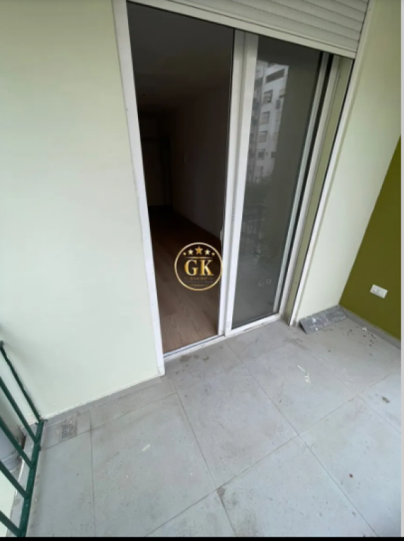 SHITET APARTAMENT 1+1 ME BALLKON – DURRËS PLAZH, PRANË FLORIDA