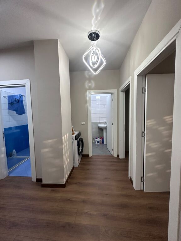 Jepet apartament 2+1+2 me qira tek Rruga Don Bosko , prane Kompleksit Fiori di Bosco , Laprake .