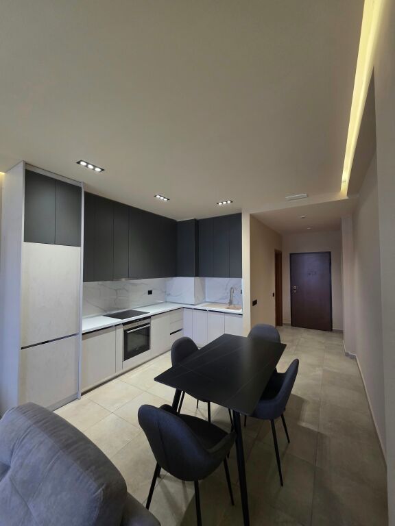 1+1, te urban gate astir, 550 mije leke