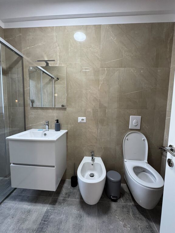 Apartament Me Qera 1+1 Tek 21 Dhjetori (ID B2101948) Tirane