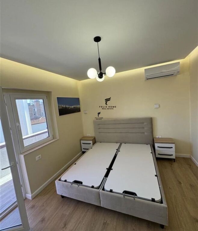 APARTAMENT ME QERA 2+1 PAZAR I RI 1200 EURO FH-98213