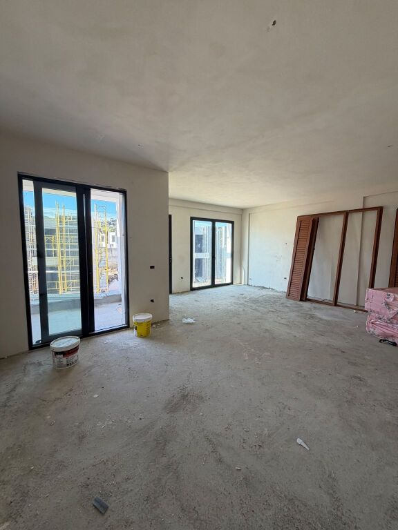 Super cmim Shitet apartament 2+1+ 2 tualete | Maison De La Terre, Teg
