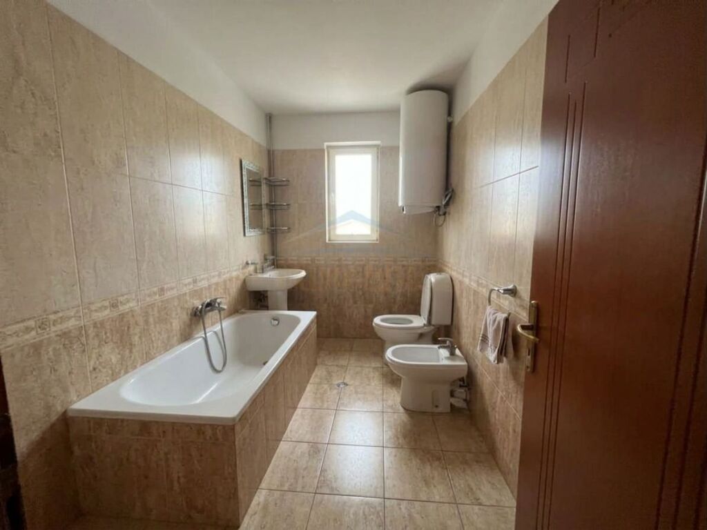 For sale, Apartment 2+1+2, Selite, Tirana.