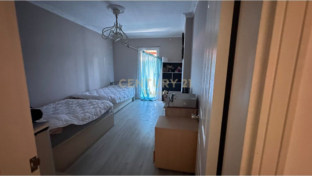 OCCASION – DUPLEX 4+1+3 FOR SALE IN LAPRAKË, TIRANA 270,000 €