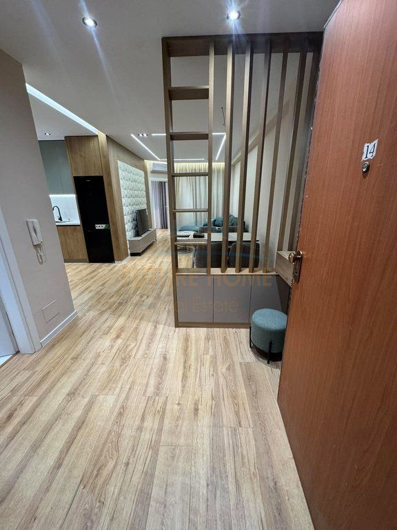 Shitet, Apartament 1+1, Bulevardi Migjeni, Yzberisht