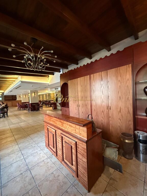 BRRYLI AFFITTA RISTORANTE 400M2