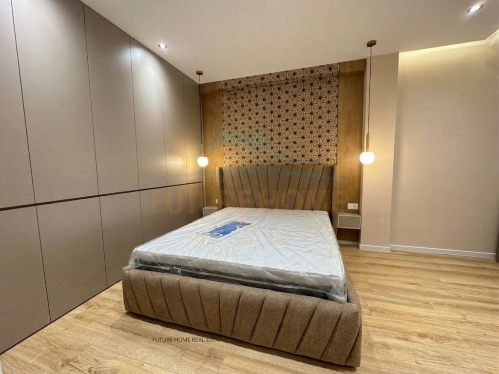 Shitet, Apartament 1+1, Bulevardi Migjeni, Yzberisht