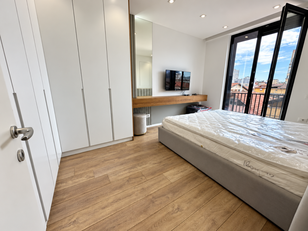 For sale, Apartment 1+1+Parking Space, Red School, Tirana.