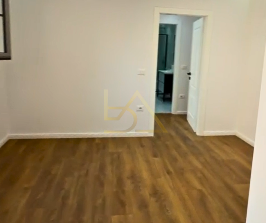 SHITET APARTAMENT 1+1 – 21 DHJETORI, RRUGA SHEFQET MUSARAJ, TIRANË