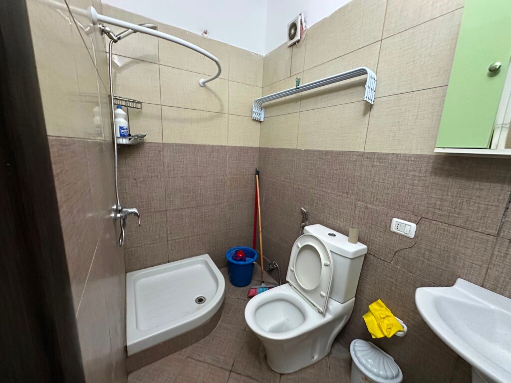 Shitet studio perballe me bllokun qeveritare ne plepa