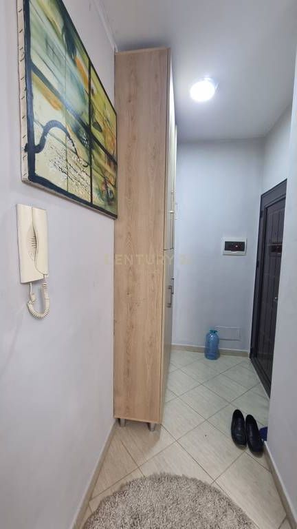 Apartament 1+1 Për Shitje në Yzberish, Tiranë!