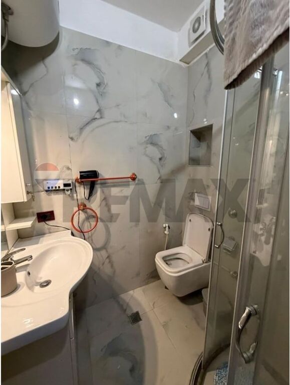 Apartament - Për Qira - Rruga Selita e Vjetër, Tiranë