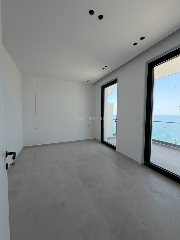 EXCLUSIVE 2+1 APARTMENT WITH PANORAMIC SEA VIEW – COLD WATER, VLORA