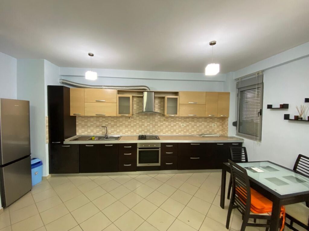 Qera apartament 1+1 Condor Center