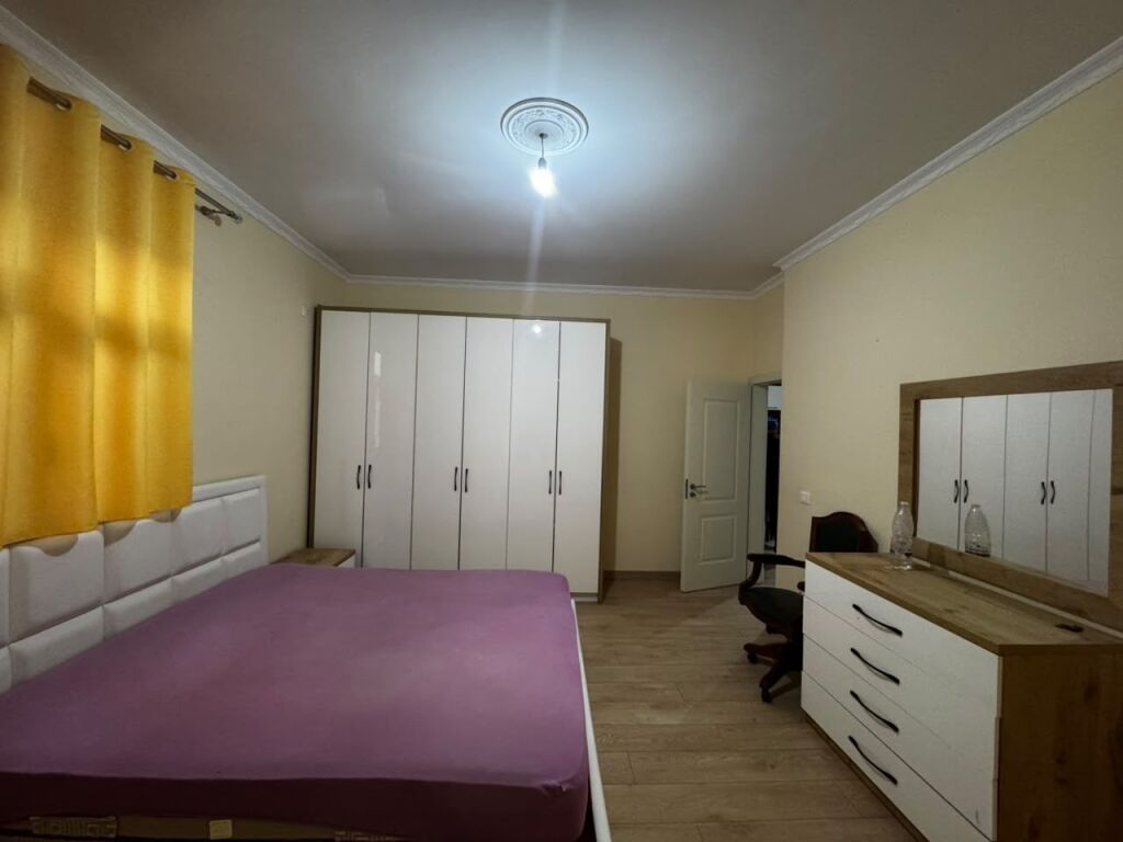Apartament 2+1+2 me Qira + Post Parkimi – Selitë e Vogël (Pranë Xhamisë) !