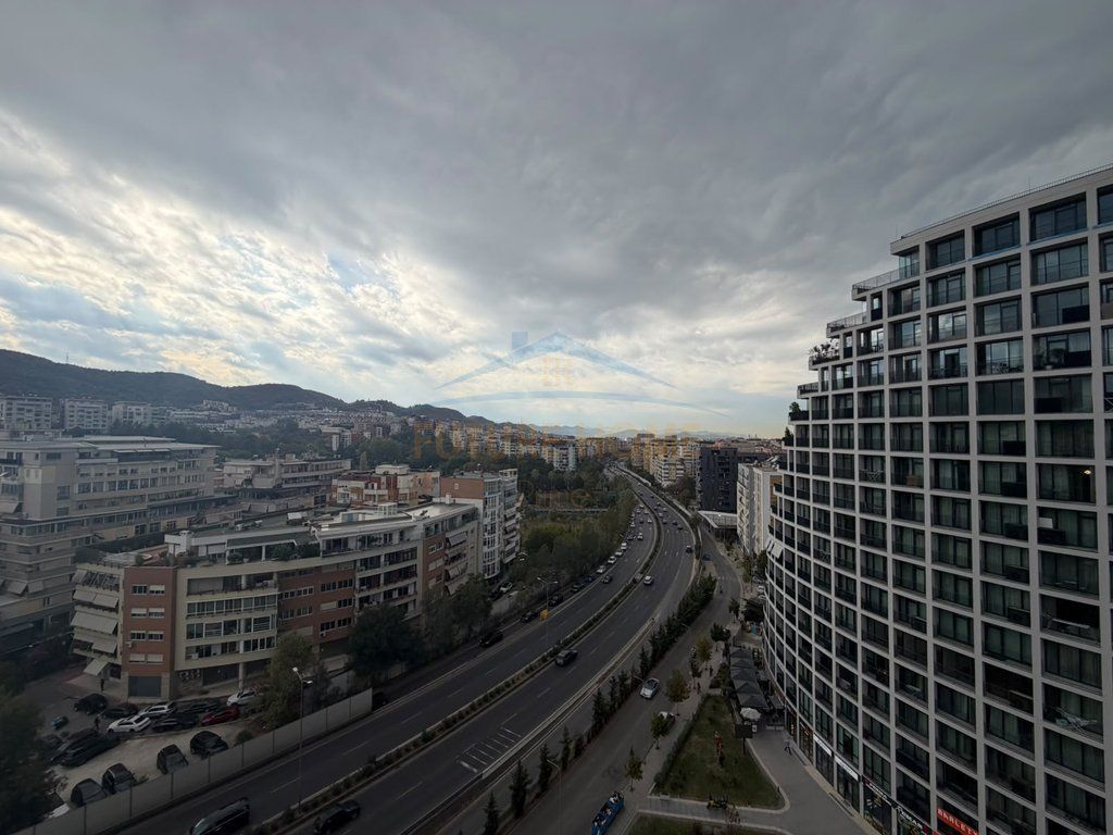Shitet, Apartament 2+1+2+ Post Parkimi, Lake View Residence, Tiranë.