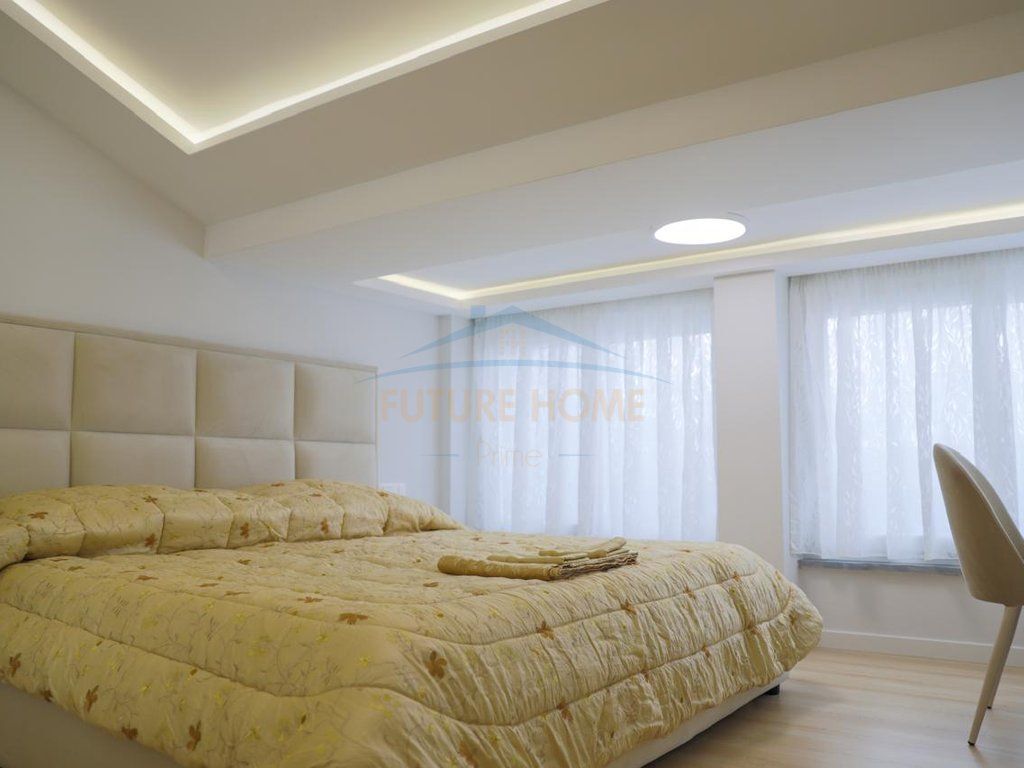 Shitet,Apartament 2+1+2,Sheshi Willson , Tirane
