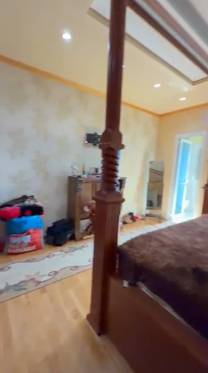 Apartament 2+1+2 per shitje Kodra e priftit prane unazes se Re