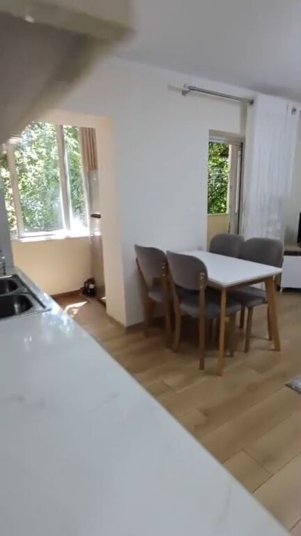 Sale | Apartament 1 + 1+ ballkon | Mbrapa Ambasades Amerikane | 145000 €