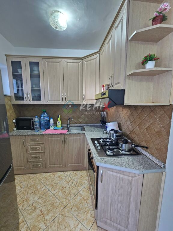 APARTAMENT 2+1 ME QIRA – STADIUMI, DURRËS