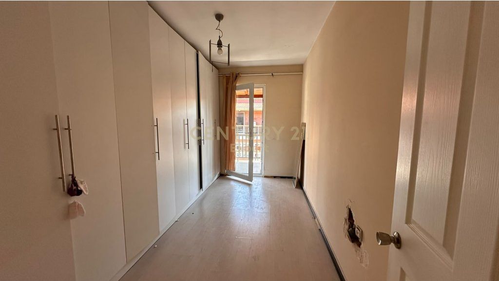 OCCASION – DUPLEX 4+1+3 FOR SALE IN LAPRAKË, TIRANA 270,000 €