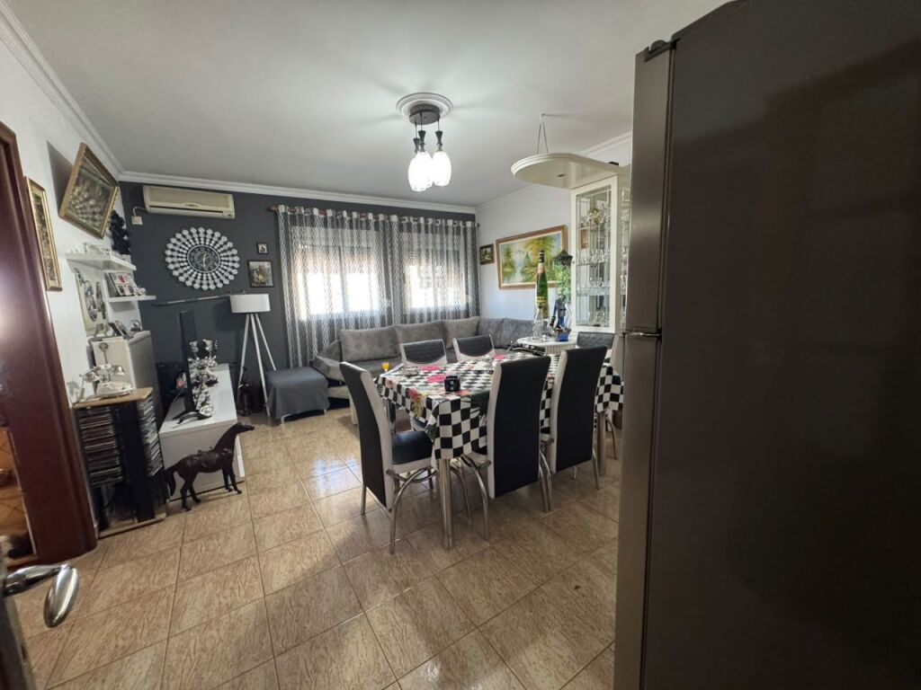 OCCASION, 2+1 FOR SALE, BABE REXHA STREET