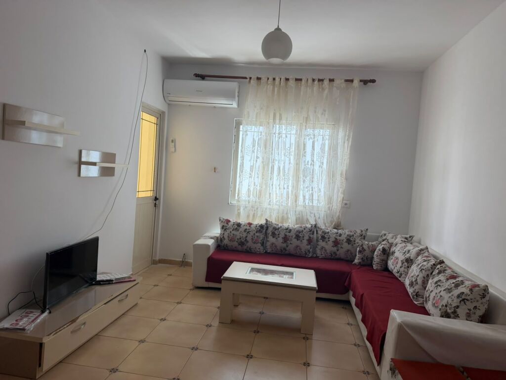 Affitto | Shtëpi private 2 + 1 | 5 Maji | 430 €/mese