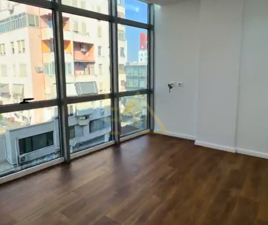 SHITET APARTAMENT 1+1 – 21 DHJETORI, RRUGA SHEFQET MUSARAJ, TIRANË
