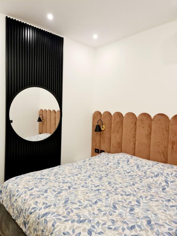 Apartament 1+1 modern me qira te Ish Ekspozita, te Kafe Merlin Monroe