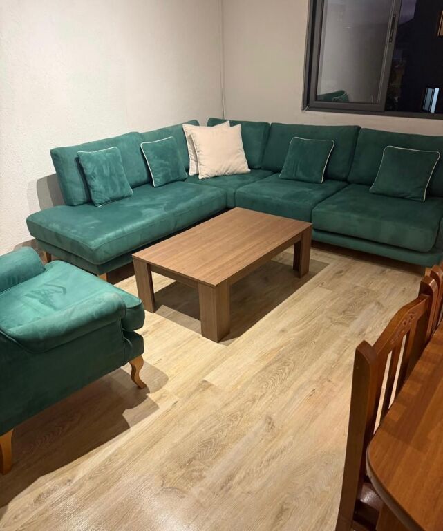 Apartament 1+1 i mobiluar me qira te Varri i Bamit, Rruga Xhanfize Keko