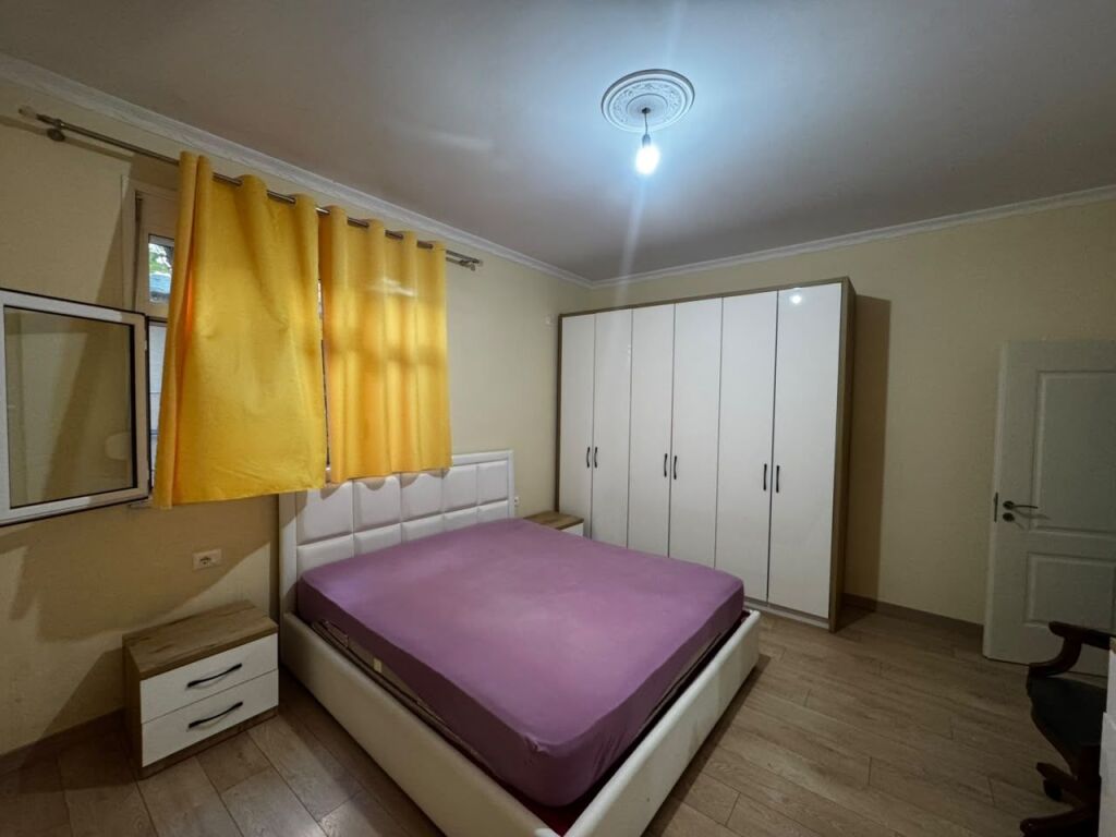 Apartament 2+1+2 me Qira + Post Parkimi – Selitë e Vogël (Pranë Xhamisë) !