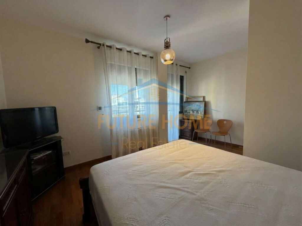 Affitto, Appartamento 2+1, Blloku, Tirana