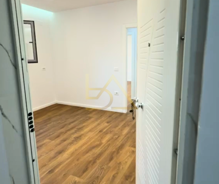 SHITET APARTAMENT 1+1 – 21 DHJETORI, RRUGA SHEFQET MUSARAJ, TIRANË