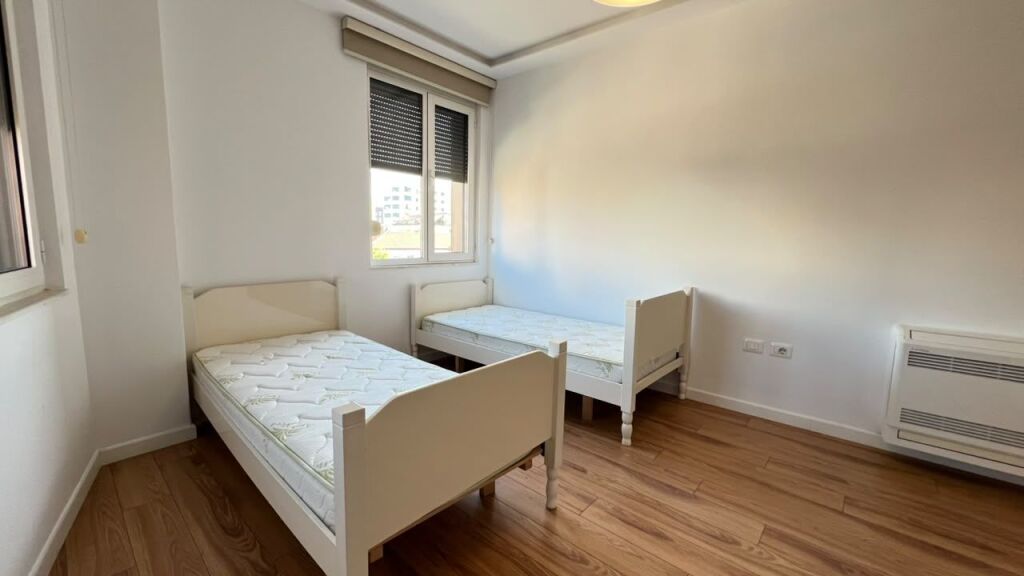 APARTAMENT 2+1 ME QIRA TE TOPTANI CENTER