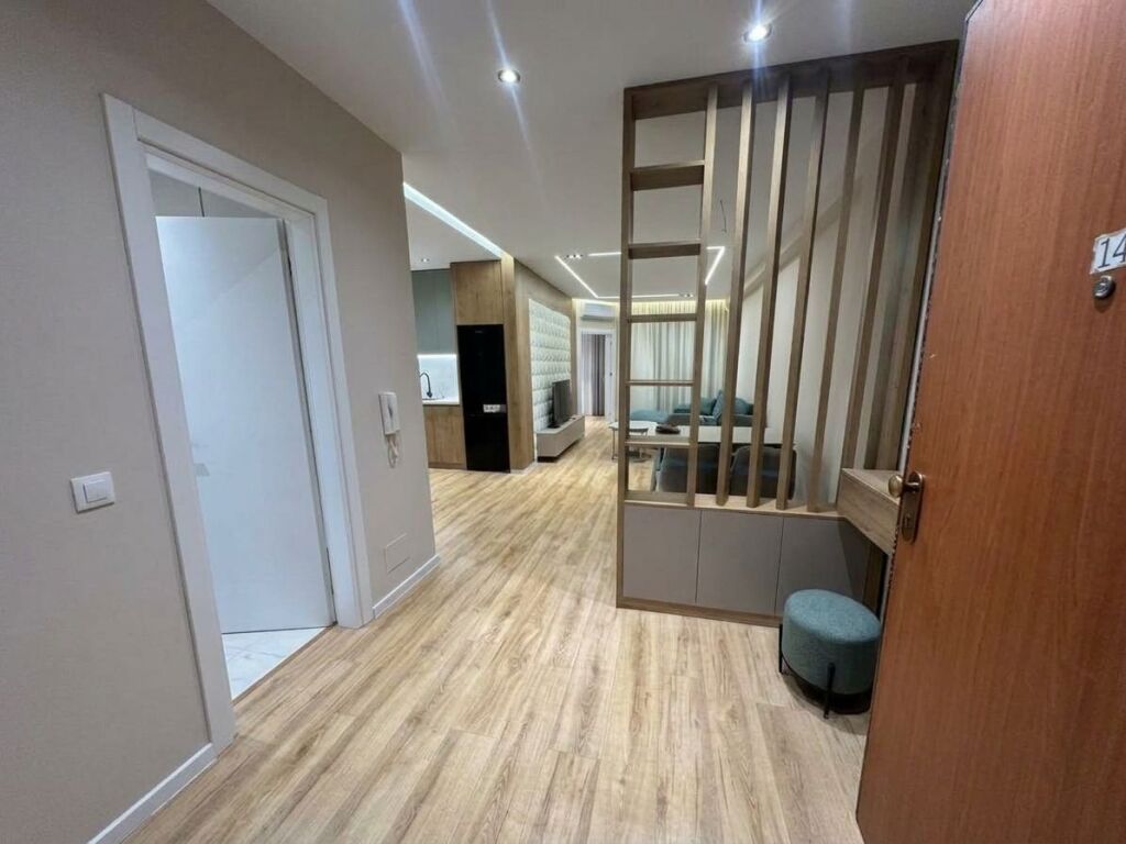 Shitet, Apartament 1+1, Bulevardi Migjeni, Yzberisht