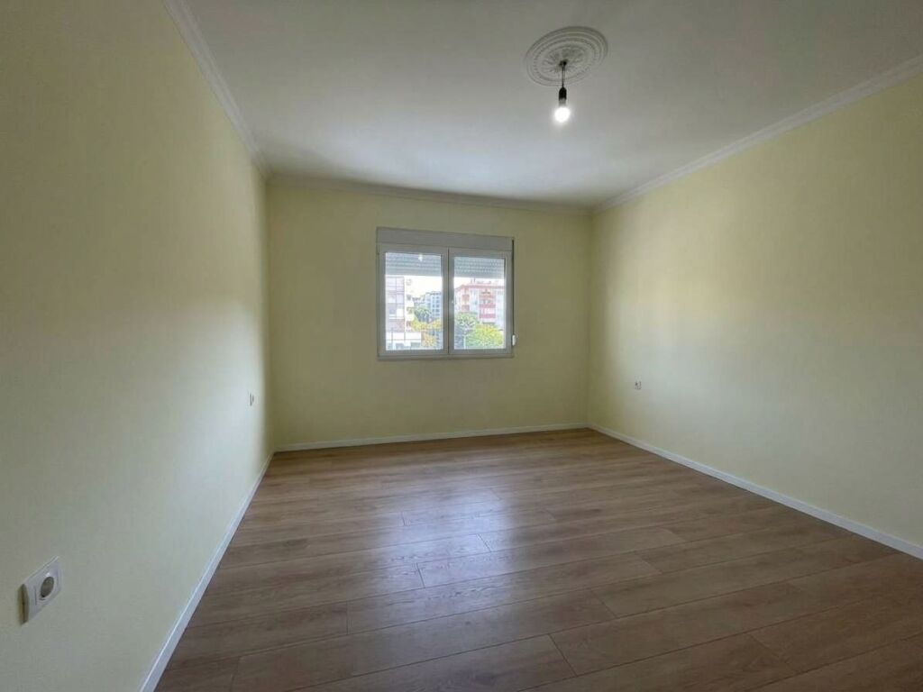 Shitet, Apartament 1+1,Rruga Irfan Tomini, Tiranë