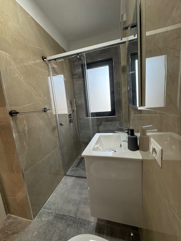 Apartament Me Qera 1+1 Tek 21 Dhjetori (ID B2101948) Tirane