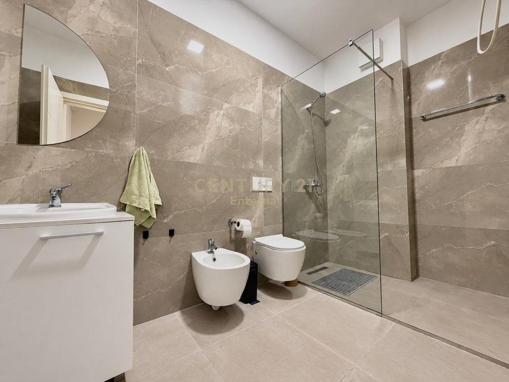 APARTMENT 3+1+2+ PARKING SPACE FOR RENT – KOSOVARËVE STREET, TIRANA