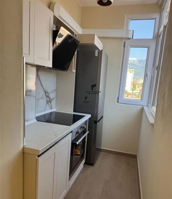 APARTAMENT ME QERA 2+1 PAZAR I RI 1200 EURO FH-98213