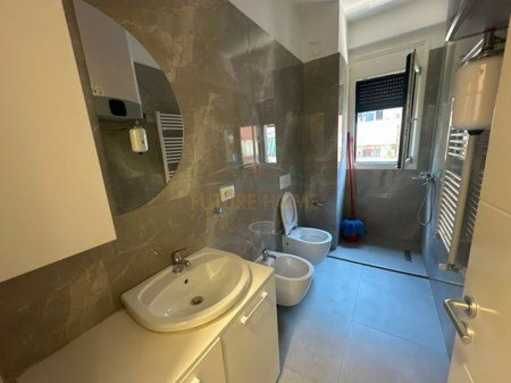 Qera,Apartament 3+1+2 +parkim,Rruga e Kosovarëve,Tiranë.