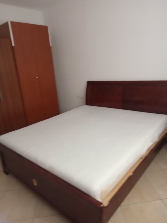 🇦🇱 APARTAMENT 1+1 ME QIRA – VLORË-MBI BESTSELLER