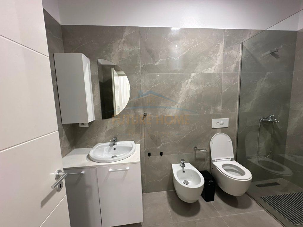 Qira,Apartament 3+1+2 +parkim,Rruga e Kosovarëve,Tiranë.
