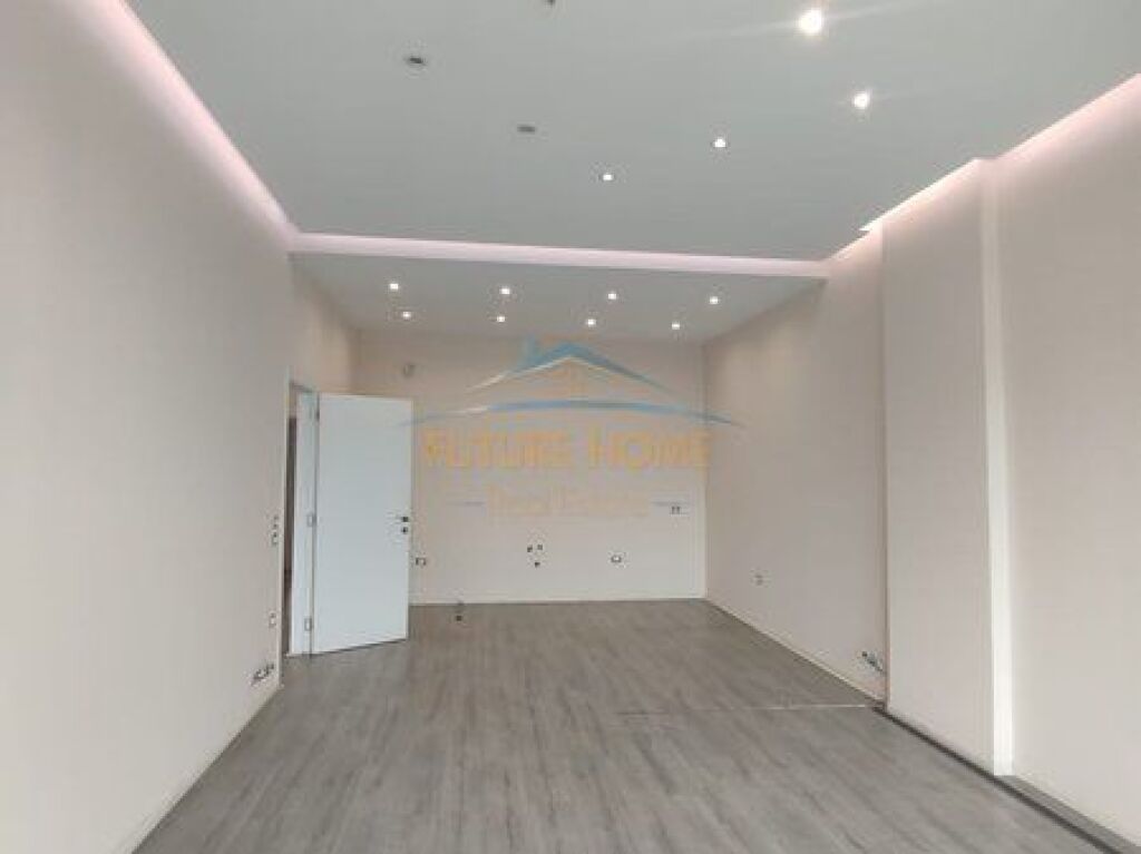 Apartment 2+1+2 for sale, Square 21 Complex, Tirana