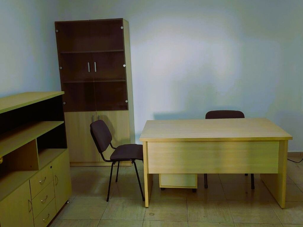 🏢 **OFFICE FOR RENT – BLLOKU** ✨