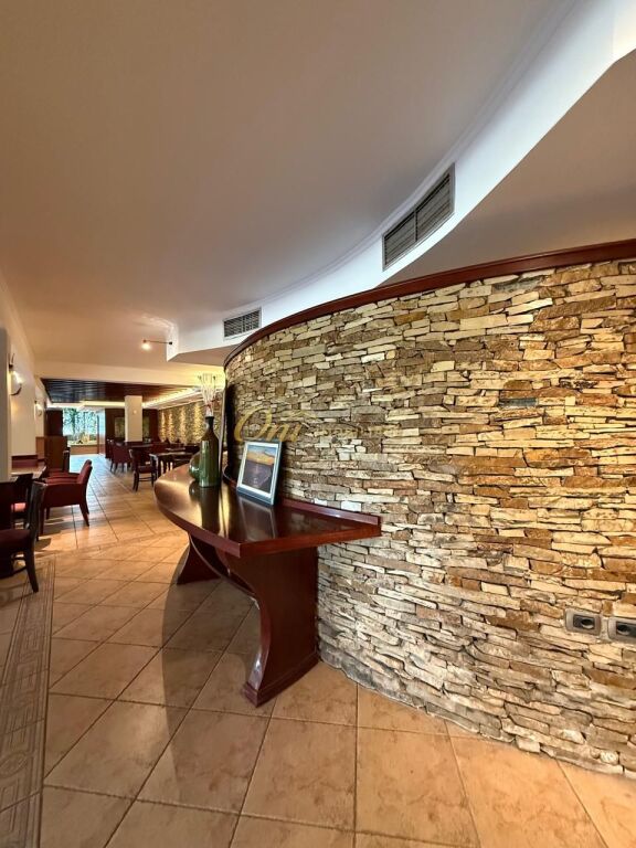 BRRYLI AFFITTA RISTORANTE 400M2