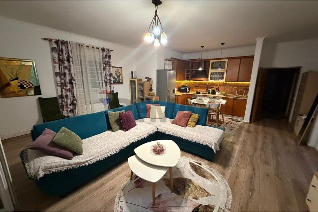Apartament - Për Qira - Rruga Selita e Vjetër, Tiranë