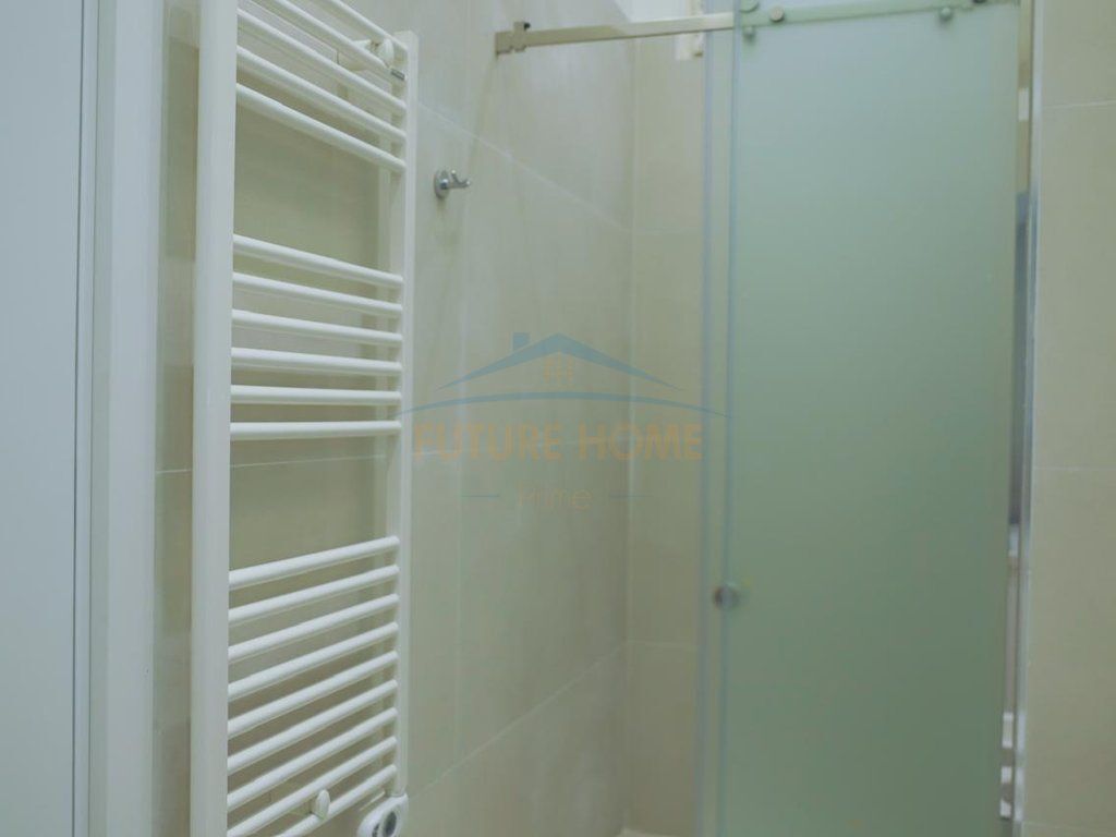 Shitet,Apartament 1+1,Sheshi Willson , Tirane