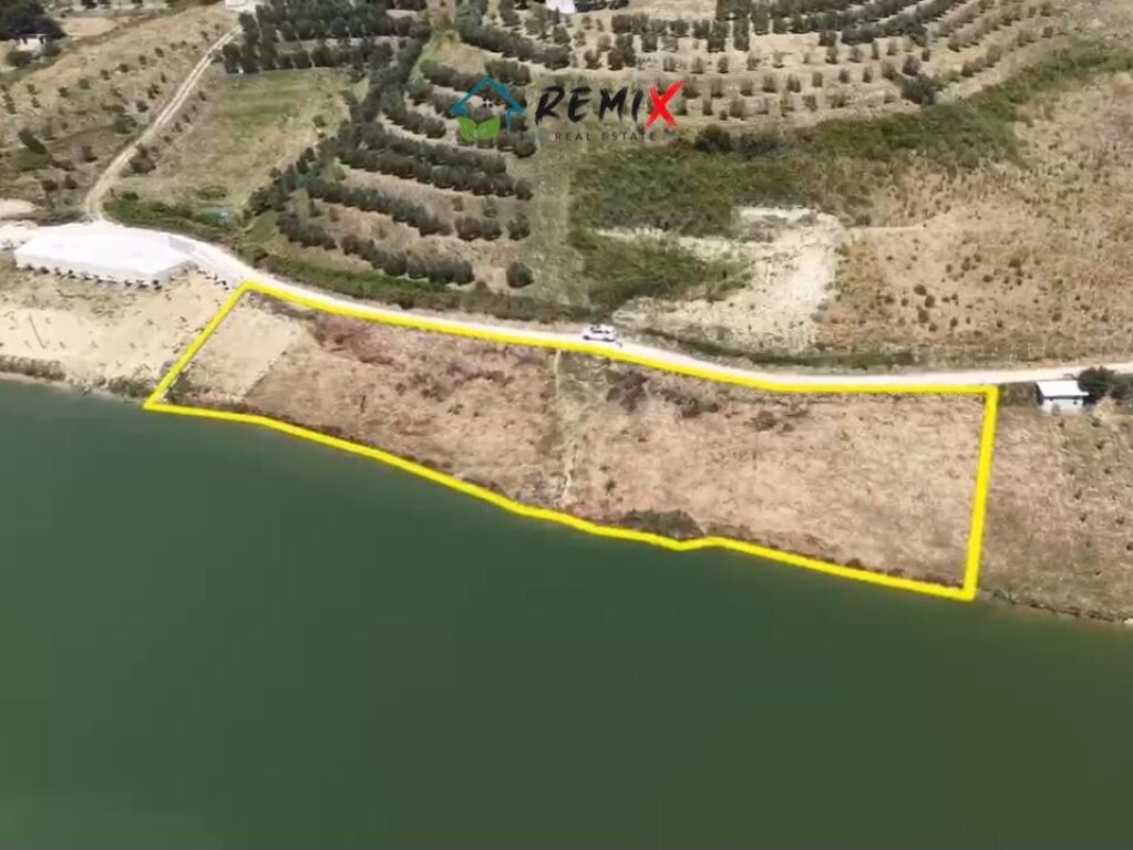 OKAZION! TOKË 3,000 m² BUZË REZERVUARIT 🌿