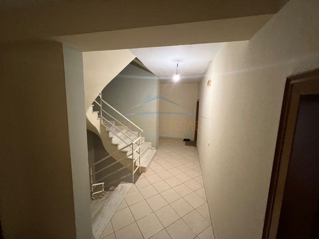 Shitet,Apartament 2+1+2,Selite, Tirane