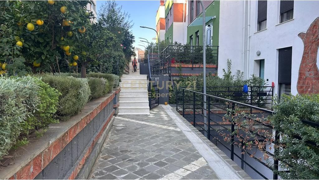 SHITET DUPLEX 3+1+3 – KODRA E DIELLIT 2 RESIDENCE, TIRANË